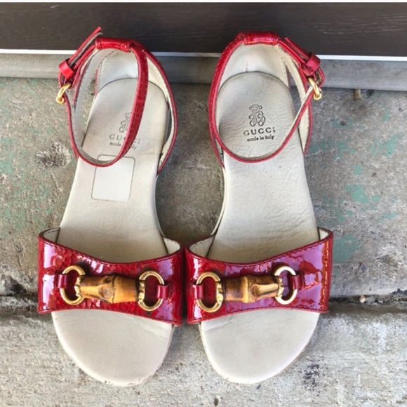Girls Gucci Sandals - Picture 2 of 5